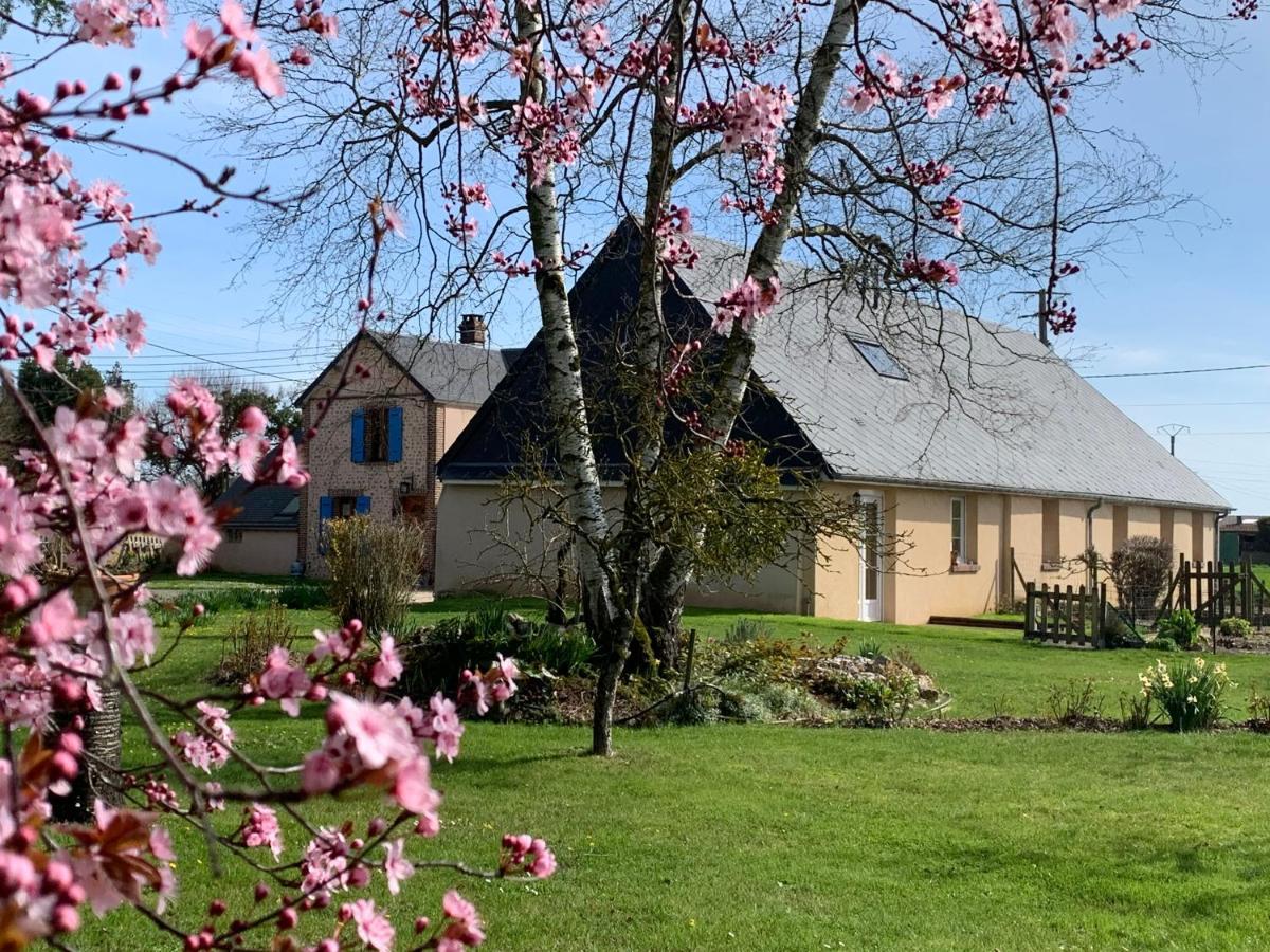 Les Logis Du Breuil Bed and Breakfast Marchéville Buitenkant foto