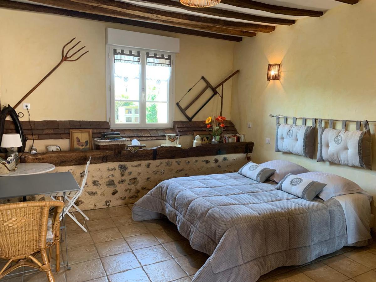Les Logis Du Breuil Bed and Breakfast Marchéville Buitenkant foto